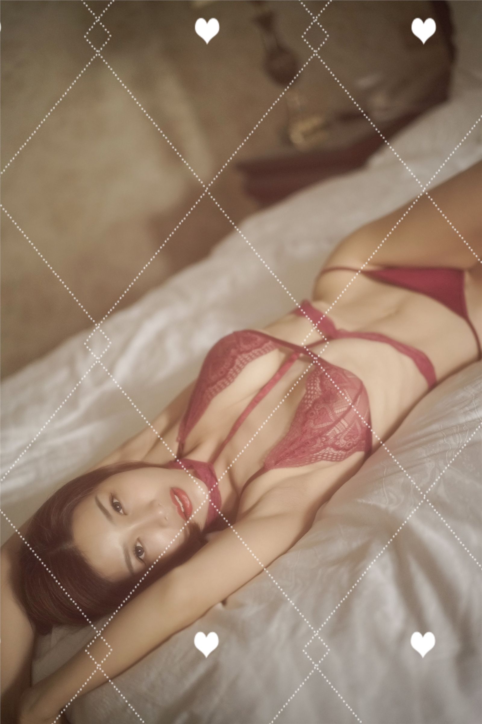 巨乳女神闫盼盼8月最新WSG写真